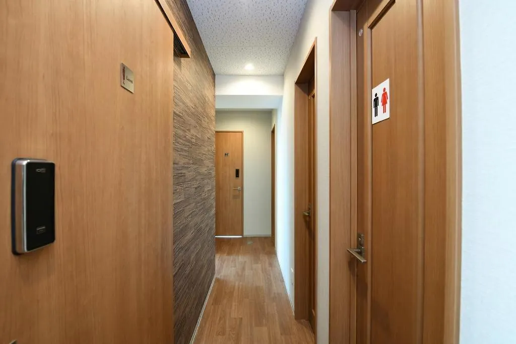 Хостел Mash Cafe & Bed Akihabara Токио